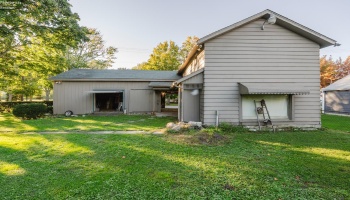 211 Fremont Avenue, Sandusky, 44870, 3 Bedroom Bedrooms, ,2 BathroomBathrooms,Residential,For Sale,Fremont,20264077 211 Fremont Avenue, Sandusky, 44870, 3 Bedroom Bedrooms, ,2 BathroomBathrooms,Residential,For Sale,Fremont,20264077
