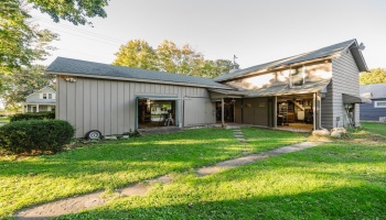211 Fremont Avenue, Sandusky, 44870, 3 Bedroom Bedrooms, ,2 BathroomBathrooms,Residential,For Sale,Fremont,20264077 211 Fremont Avenue, Sandusky, 44870, 3 Bedroom Bedrooms, ,2 BathroomBathrooms,Residential,For Sale,Fremont,20264077