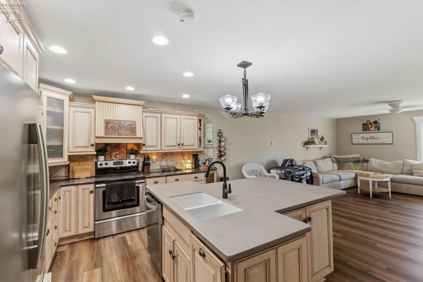 4703 Pinewood Drive, Sandusky, 44870, 3 Bedroom Bedrooms, ,2 BathroomBathrooms,Residential,For Sale,Pinewood,20263929