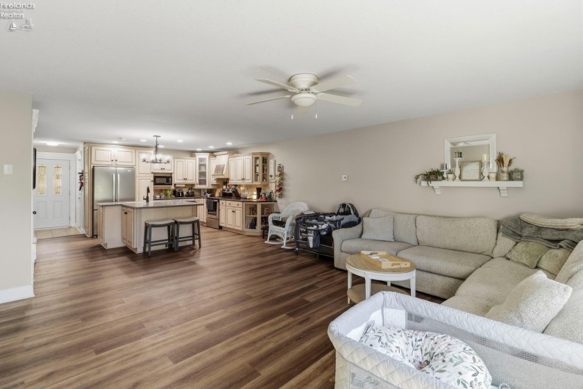 4703 Pinewood Drive, Sandusky, 44870, 3 Bedroom Bedrooms, ,2 BathroomBathrooms,Residential,For Sale,Pinewood,20263929