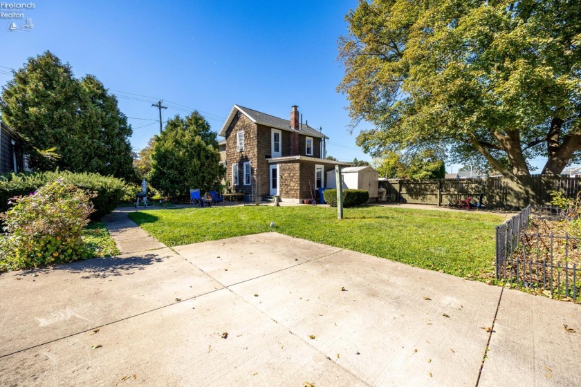 338 Meigs Street, Sandusky, 44870, 2 Bedroom Bedrooms, ,2 BathroomBathrooms,Residential,For Sale,Meigs,20264095