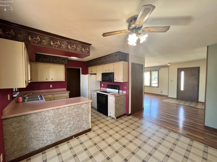 944 Township Road 122, Tiffin, 44883, 3 Bedroom Bedrooms, ,2 BathroomBathrooms,Residential,For Sale,Township Road 122,20264109