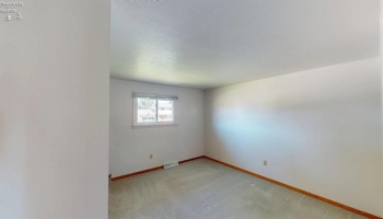 2920 Hinde Avenue, Sandusky, 44870, 3 Bedroom Bedrooms, ,2 BathroomBathrooms,Residential,For Sale,Hinde,20264111 2920 Hinde Avenue, Sandusky, 44870, 3 Bedroom Bedrooms, ,2 BathroomBathrooms,Residential,For Sale,Hinde,20264111