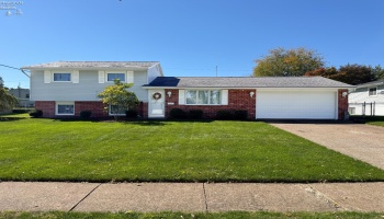 2920 Hinde Avenue, Sandusky, 44870, 3 Bedroom Bedrooms, ,2 BathroomBathrooms,Residential,For Sale,Hinde,20264111 2920 Hinde Avenue, Sandusky, 44870, 3 Bedroom Bedrooms, ,2 BathroomBathrooms,Residential,For Sale,Hinde,20264111