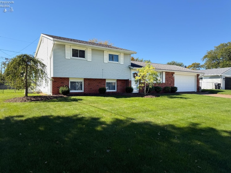 2920 Hinde Avenue, Sandusky, 44870, 3 Bedroom Bedrooms, ,2 BathroomBathrooms,Residential,For Sale,Hinde,20264111