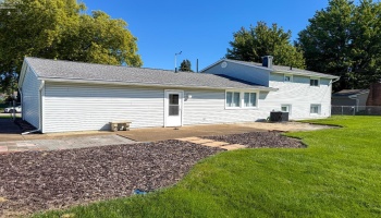 2920 Hinde Avenue, Sandusky, 44870, 3 Bedroom Bedrooms, ,2 BathroomBathrooms,Residential,For Sale,Hinde,20264111 2920 Hinde Avenue, Sandusky, 44870, 3 Bedroom Bedrooms, ,2 BathroomBathrooms,Residential,For Sale,Hinde,20264111