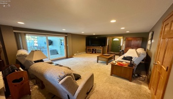 310 Crestview Lane, Tiffin, 44883, 3 Bedroom Bedrooms, ,2 BathroomBathrooms,Residential,For Sale,Crestview,20263947