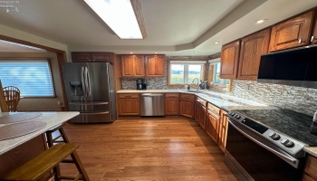 310 Crestview Lane, Tiffin, 44883, 3 Bedroom Bedrooms, ,2 BathroomBathrooms,Residential,For Sale,Crestview,20263947