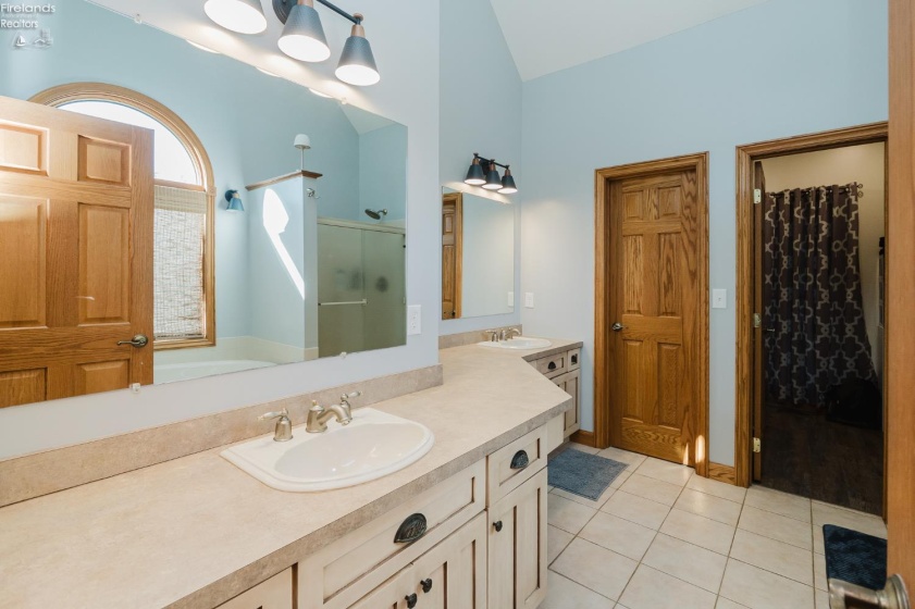 3656 County Road 43, Republic, 44867, 4 Bedroom Bedrooms, ,3 BathroomBathrooms,Residential,For Sale,County Road 43,20263979