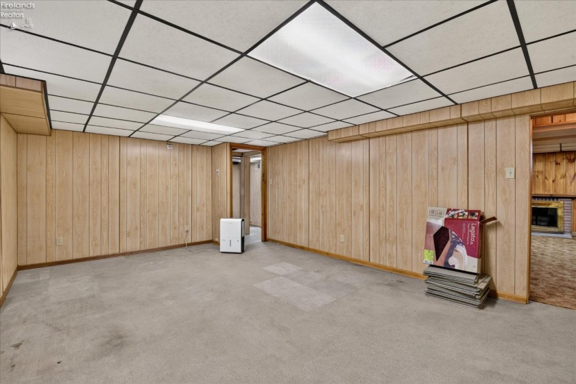 2803 Starr Avenue, Oregon, 43616, ,2 BathroomBathrooms,Residential,For Sale,Starr,20264087