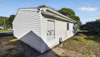2803 Starr Avenue, Oregon, 43616, ,2 BathroomBathrooms,Residential,For Sale,Starr,20264087