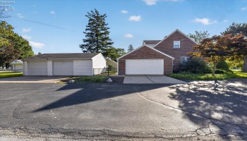 2803 Starr Avenue, Oregon, 43616, ,2 BathroomBathrooms,Residential,For Sale,Starr,20264087