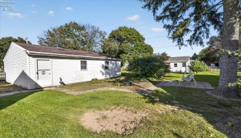 2803 Starr Avenue, Oregon, 43616, ,2 BathroomBathrooms,Residential,For Sale,Starr,20264087