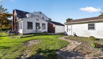 2803 Starr Avenue, Oregon, 43616, ,2 BathroomBathrooms,Residential,For Sale,Starr,20264087