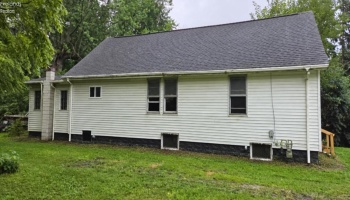 2026 Tiffin Avenue, Sandusky, 44870, 2 Bedroom Bedrooms, ,1 BathroomBathrooms,Residential,For Sale,Tiffin,20264110