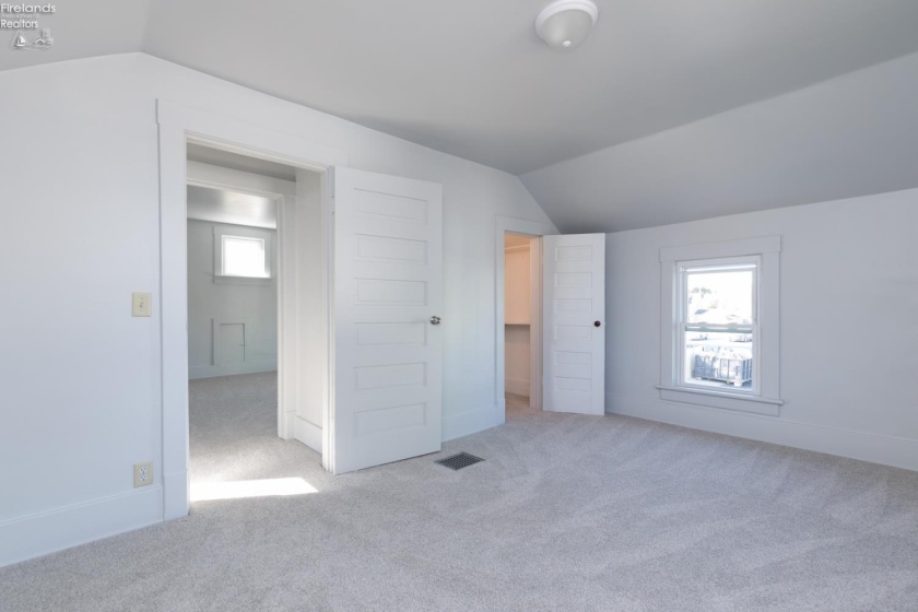 231 Lytle Street, Fostoria, 44830, 2 Bedroom Bedrooms, ,1 BathroomBathrooms,Residential,For Sale,Lytle,20264105