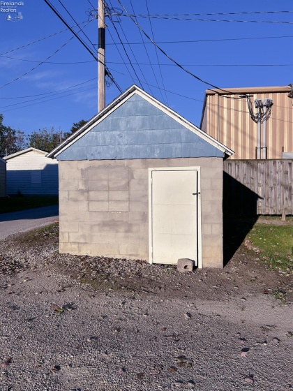 231 Lytle Street, Fostoria, 44830, 2 Bedroom Bedrooms, ,1 BathroomBathrooms,Residential,For Sale,Lytle,20264105