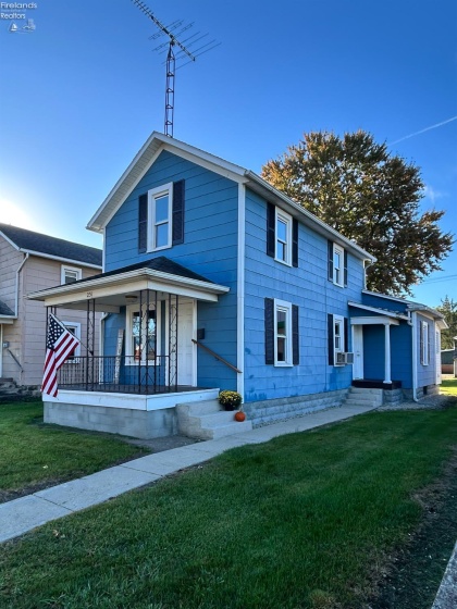 231 Lytle Street, Fostoria, 44830, 2 Bedroom Bedrooms, ,1 BathroomBathrooms,Residential,For Sale,Lytle,20264105