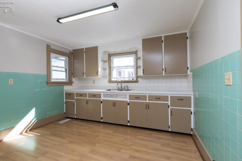 523 North Street, Fostoria, 44830, 2 Bedroom Bedrooms, ,1 BathroomBathrooms,Residential,For Sale,North,20264104