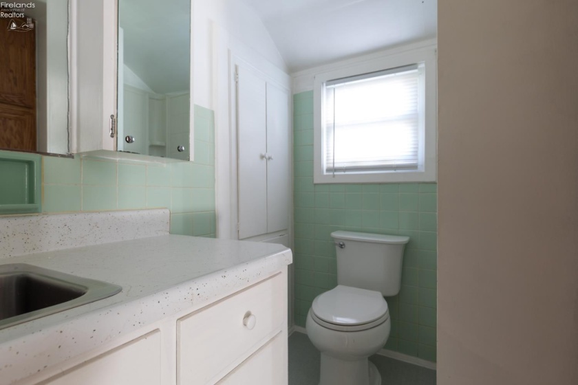 523 North Street, Fostoria, 44830, 2 Bedroom Bedrooms, ,1 BathroomBathrooms,Residential,For Sale,North,20264104