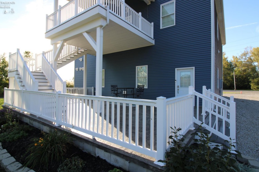 3255 Lakeshore Drive, Port Clinton, 43452, 3 Bedroom Bedrooms, ,3 BathroomBathrooms,Residential,For Sale,Lakeshore,20264120