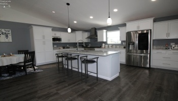 3255 Lakeshore Drive, Port Clinton, 43452, 3 Bedroom Bedrooms, ,3 BathroomBathrooms,Residential,For Sale,Lakeshore,20264120