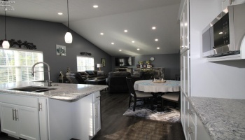 3255 Lakeshore Drive, Port Clinton, 43452, 3 Bedroom Bedrooms, ,3 BathroomBathrooms,Residential,For Sale,Lakeshore,20264120
