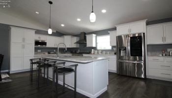 3255 Lakeshore Drive, Port Clinton, 43452, 3 Bedroom Bedrooms, ,3 BathroomBathrooms,Residential,For Sale,Lakeshore,20264120