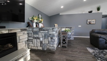 3255 Lakeshore Drive, Port Clinton, 43452, 3 Bedroom Bedrooms, ,3 BathroomBathrooms,Residential,For Sale,Lakeshore,20264120