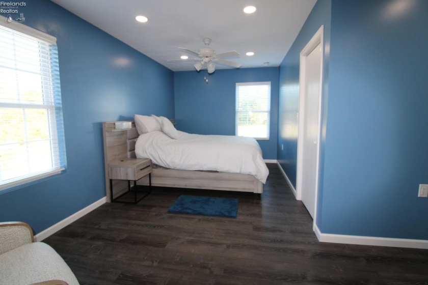3255 Lakeshore Drive, Port Clinton, 43452, 3 Bedroom Bedrooms, ,3 BathroomBathrooms,Residential,For Sale,Lakeshore,20264120