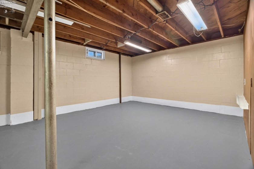 5011 Leavitt Road, Lorain, 44053, 2 Bedroom Bedrooms, ,1 BathroomBathrooms,Residential,For Sale,Leavitt,20264135