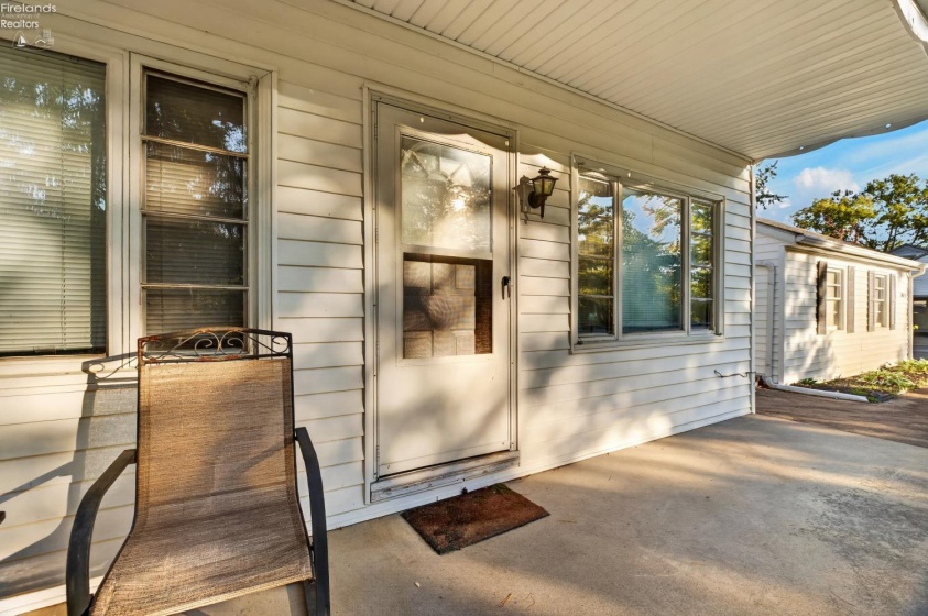 5011 Leavitt Road, Lorain, 44053, 2 Bedroom Bedrooms, ,1 BathroomBathrooms,Residential,For Sale,Leavitt,20264135