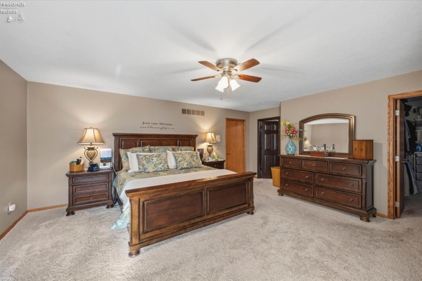 420 Jamestown Avenue, Tiffin, 44883, 4 Bedroom Bedrooms, ,4 BathroomBathrooms,Residential,For Sale,Jamestown,20264139