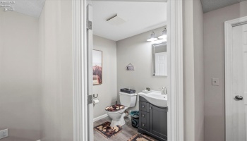 420 Jamestown Avenue, Tiffin, 44883, 4 Bedroom Bedrooms, ,4 BathroomBathrooms,Residential,For Sale,Jamestown,20264139