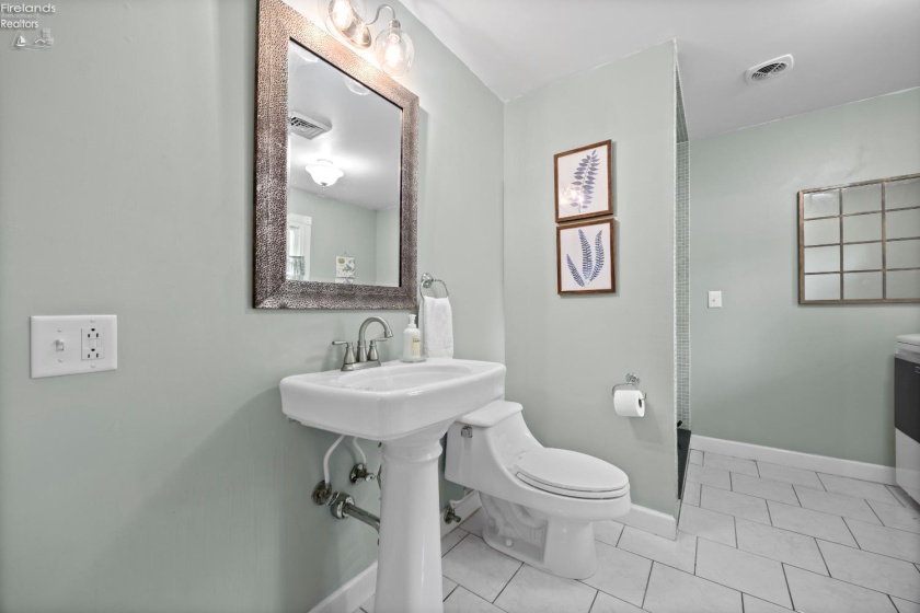 207 Cincinnati Avenue, Huron, 44839, 4 Bedroom Bedrooms, ,2 BathroomBathrooms,Residential,For Sale,Cincinnati,20264050