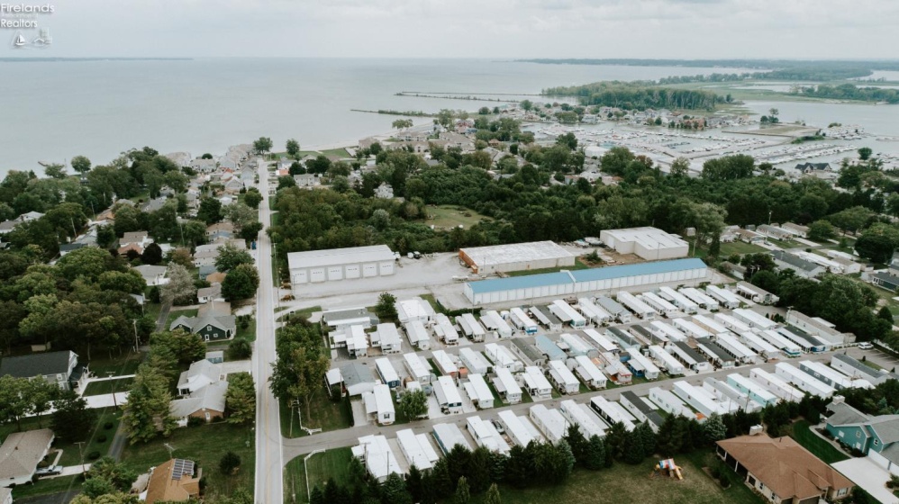 5640 Twin Beach Road, Port Clinton, 43452, 2 Bedroom Bedrooms, ,1 BathroomBathrooms,Residential,For Sale,Twin Beach,20264134