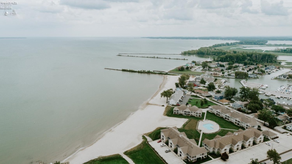 5640 Twin Beach Road, Port Clinton, 43452, 2 Bedroom Bedrooms, ,1 BathroomBathrooms,Residential,For Sale,Twin Beach,20264134