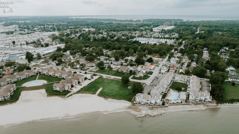 5640 Twin Beach Road, Port Clinton, 43452, 2 Bedroom Bedrooms, ,1 BathroomBathrooms,Residential,For Sale,Twin Beach,20264134
