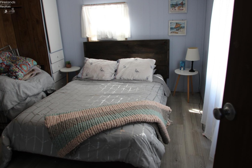 5640 Twin Beach Road, Port Clinton, 43452, 2 Bedroom Bedrooms, ,1 BathroomBathrooms,Residential,For Sale,Twin Beach,20264134