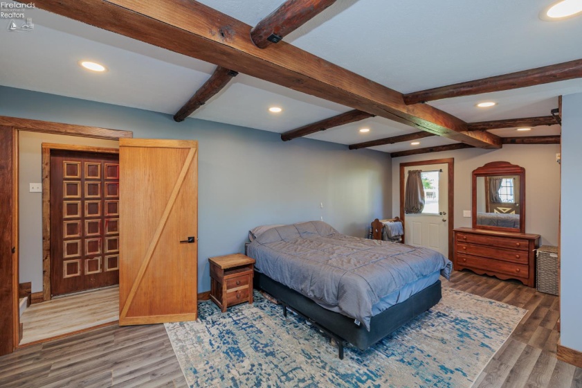 232 Barker Street, Wellington, 44090, 3 Bedroom Bedrooms, ,2 BathroomBathrooms,Residential,For Sale,Barker,20264128
