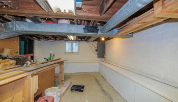 232 Barker Street, Wellington, 44090, 3 Bedroom Bedrooms, ,2 BathroomBathrooms,Residential,For Sale,Barker,20264128