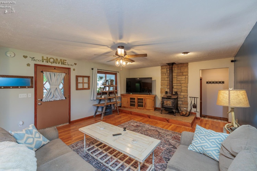 232 Barker Street, Wellington, 44090, 3 Bedroom Bedrooms, ,2 BathroomBathrooms,Residential,For Sale,Barker,20264128