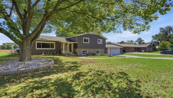 145 Gibson Court, Tiffin, 44883, 4 Bedroom Bedrooms, ,3 BathroomBathrooms,Residential,For Sale,Gibson,20264129