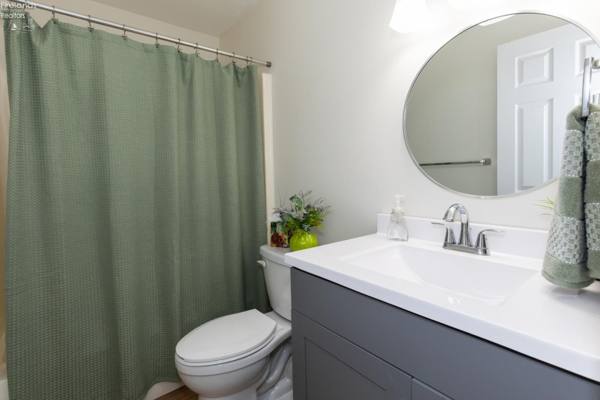1415 Edgewater Avenue, Sandusky, 44870, 2 Bedroom Bedrooms, ,1 BathroomBathrooms,Residential,For Sale,Edgewater,20264154