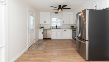 1415 Edgewater Avenue, Sandusky, 44870, 2 Bedroom Bedrooms, ,1 BathroomBathrooms,Residential,For Sale,Edgewater,20264154
