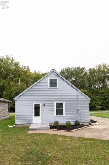 1415 Edgewater Avenue, Sandusky, 44870, 2 Bedroom Bedrooms, ,1 BathroomBathrooms,Residential,For Sale,Edgewater,20264154