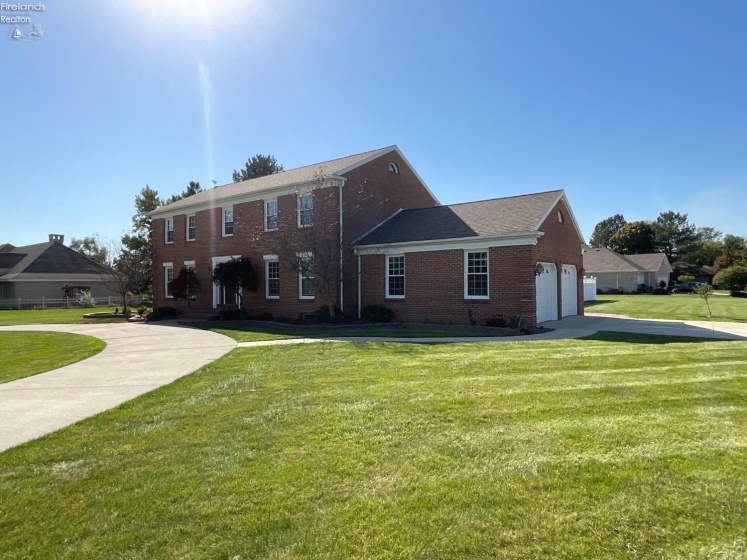 740 Michaels Road, Fremont, 43420, 5 Bedroom Bedrooms, ,4 BathroomBathrooms,Residential,For Sale,Michaels,20264119