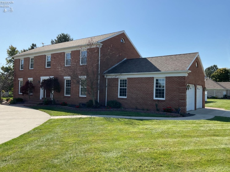 740 Michaels Road, Fremont, 43420, 5 Bedroom Bedrooms, ,4 BathroomBathrooms,Residential,For Sale,Michaels,20264119