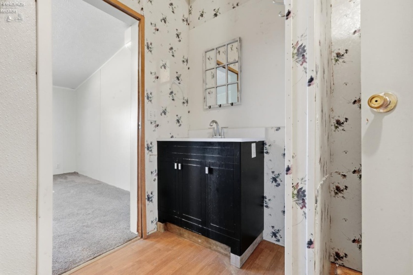 3083 County Road 185, Clyde, 43410, 3 Bedroom Bedrooms, ,2 BathroomBathrooms,Residential,For Sale,County Road 185,20264133