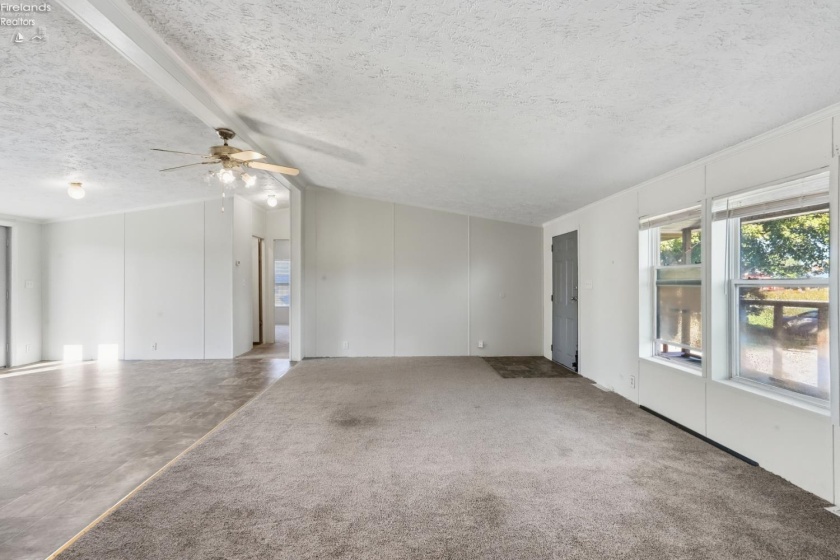 3083 County Road 185, Clyde, 43410, 3 Bedroom Bedrooms, ,2 BathroomBathrooms,Residential,For Sale,County Road 185,20264133